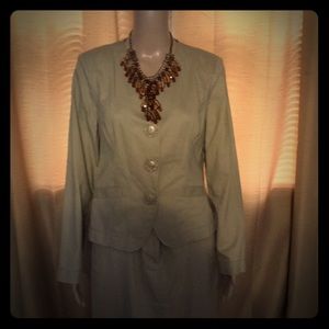 Women skirt suit